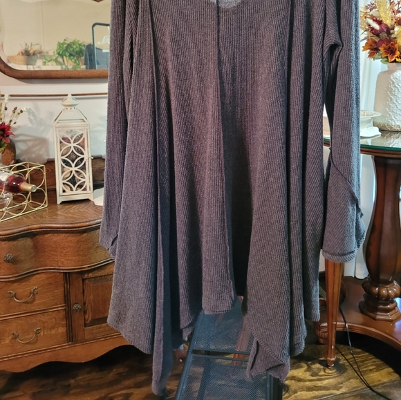 Three Bird Nest Ribbed Tunic Dress - Picture 4 of 4